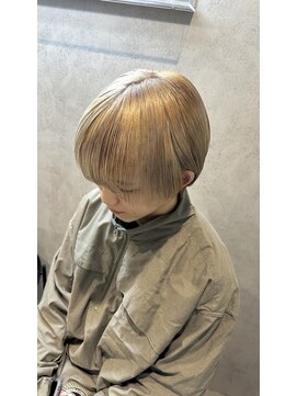 ラック(LUCK) レイヤーぱっつん前髪ステップボーンカットシルキー船橋/韓国