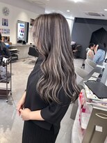 キング 梅田(K!ng)&nbsp;縮毛矯正髪質改善ハイライトレイヤーカット梅田美容室エクステ