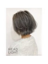 クールな印象にも柔らかさと軽やかさを出すなら「シルバーアッシュ」