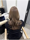 明るめアッシュベージュカラー