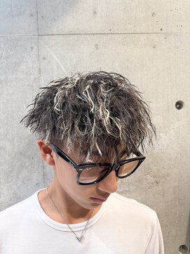 リベルテ グリット(Liberte Grit) 金メッシュ×ツイストパーマ/メッシュツイストメッシュパーマ