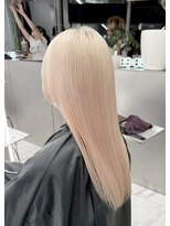 ヴァイス 新宿店(VAICE) white