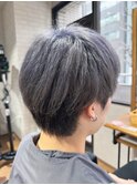 20代30代透明感暗髪アッシュブルーグレージュ丸みボブ