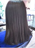 ストレート、アッシュ系カラー