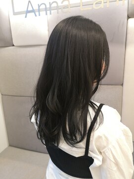 アナ ラーナ(Anna Lanna) layerレイヤーロングとブルーブラック【奥村北斗】表参道