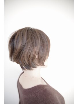 リュドール 名駅(Rue D'or) ふんわりカールのレイヤードボブ