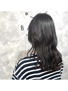 バッカ 横浜桜木町店(BACCA) ミディアム/サファイア