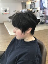 コワファースト 別府&nbsp;ウェイト高めの耳かけショートスタイル