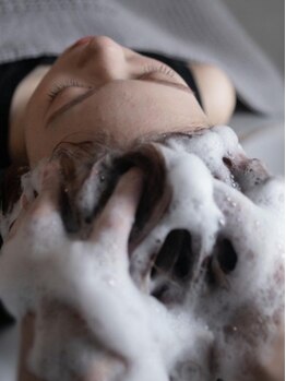 マルコ(MARCO)の写真/日々お疲れな方にオススメ♪頭皮をほぐしながら、頭皮環境を整え、美しい髪へと整えていきます。