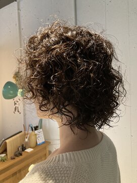 ヤー(ya) くるくるパーマ