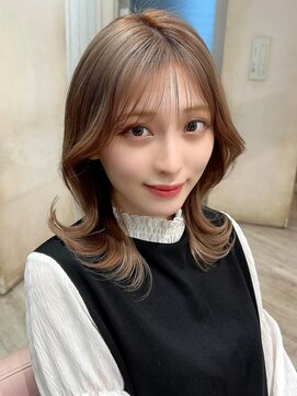 アフロート ディル(AFLOAT D'L) 表参道アフロート張替　くびれミディアム　レイヤースタイル