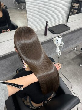 ニューワン バイ ネイバー 立川(Newone by neighbor) レイヤーカットナチュラルハイトーンデザインカラー[立川駅]