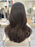 透明感とまろみのあるブラウン×艶っぽワンホンレイヤー/梅田