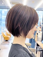 ビュー フクオカ(VIEW FUKUOKA)&nbsp;大人ボブ似合わせカットアースカラーのショートボブ