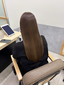 フレームプラス 御堂筋難波店(FRAME +) 艶明るめベージュ