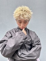 ヒュージ 表参道(huge)&nbsp;ブロンドスパイキーショート/ケアブリーチ/ショートウルフカット