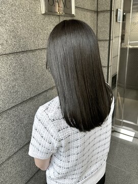 サンク(SANC) ダークオリーブ