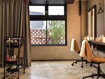 ヘアセット BELUGA新宿【ベルーガ】の写真/深夜のヘアセットも対応◎お仕事帰りにもおススメ!通いやすい立地とクオリティーの高いヘアセットが魅力*