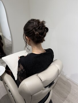アンキャトル(un quatre) ゆるっとお団子ヘア
