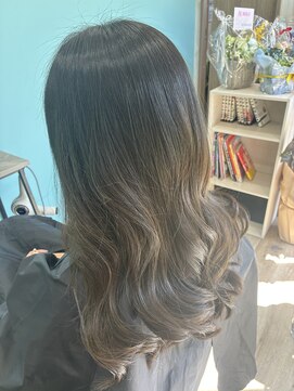 ハル(HAL) 艶髪カラー