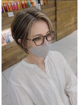 ロハスバイケンジ(LOHAS by KENJE)&nbsp;顔周りの白髪が気になる方へオススメのショート