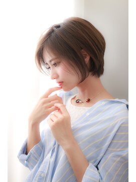 キャンバス バイ ネオリーブ 横浜西口(Canvas by neo.) 横顔も綺麗に頭の形が良く見える後頭部ふんわりショート