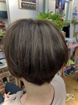 ヒカリーズヘアー HiKari'zhair シルバーアッシュ
