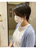 前髪長め大人っぽナチュラルショート