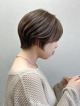 リタ(Rita) ショートカット