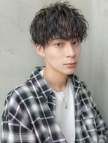 イオ 本厚木(io) 黒髪マッシュニュアンスパーマビジネスメンズカット刈り上げ