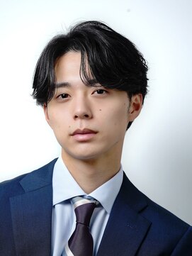 アルファ 新宿(alpha) 【alpha 新宿】ナチュラル×センターパート［新宿メンズ］