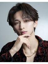 リップス 自由が丘(LIPPS)&nbsp;フェザーパーマメンズショートセンターパートウルフ毛流れメンズ