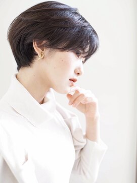 メゾンブラン 川西阪急店(Maison Blanc) [大人hairはフォルムが大事］ナチュラル抜け感ショート