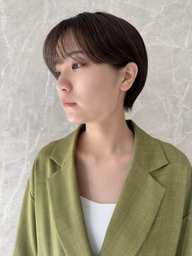 コモダ 神戸三宮(comoda) オリーブベージュ / 小顔ショート