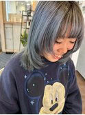 ブルーグレー レイヤー ブリーチ ウルフカット 顔周りカット
