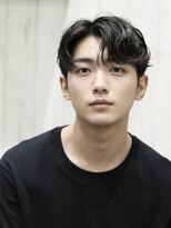 サロンリベルテ(salon Liberte)&nbsp;冬の黒髪アップバング◎波巻きフェザー×韓国風モテヘア