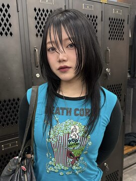 渋谷/ウルフカット レイヤー デザインカラー ルーツカラー   