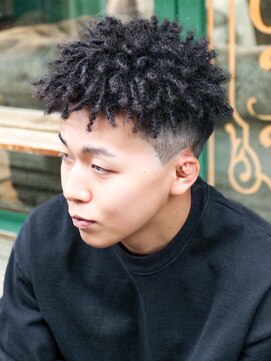 プロショップウェーブ セカンド(PRO SHOP WAVE II) スペインカール/フェザーパーマ/メンズパーマ/テーパーフェード