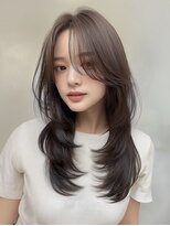 ヴェイン 渋谷(vain)&nbsp;ハッシュカット顔まわりレイヤーかきあげヘア大人ヘア20代30代