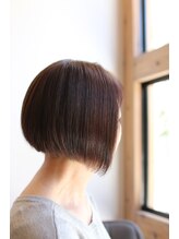 ヘア イコール(hair equal) 定番人気　前下がりボブ　年齢問わず似合う