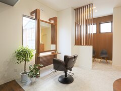 Hair Salon CALM DAY　【ヘアサロン　カームデイ】