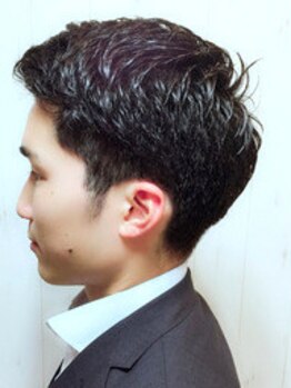 ルーグザバーバー(Lugthebarber)の写真/【スタンダードコース￥4730】スピーディー×似合わせデザインでゲストの魅力を形に☆《営業時間20：30迄》