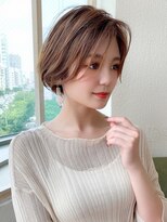 シルクレイ 吉祥寺店(Silk-lei)&nbsp;大人かわいいセンター分けカーキグレージュショートボブ吉祥寺