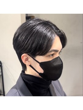 ニコフクオカヘアーメイク(NIKO Fukuoka Hair Make) 「NIKO」刈り上げないセンターパート カルマスマイル 天神福岡