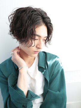 テトラ バイ ネオリーブ 横浜西口店(tetra by neolive) 横浜★縦落ちツイストスパイラルパーマ