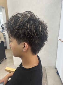 エモ(emo) スパイキーショート