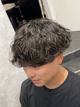 アビー ランシェル(ABEY LENCIEL) 波巻きパーマ/刈り上げマッシュ/長岡メンズパーマ