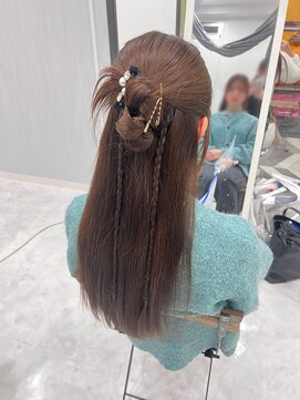 プティクローシェ バイ クオーレ(petite cloche by CUORE) カチモリハーフアップ 結婚式ヘア お出かけヘア