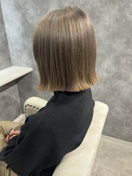 コアークリップ 緑町店(CORE CLIP) 切りっぱなしボブ/グレージュ