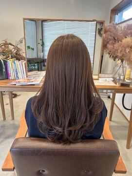 ツキ(TSUKI) オリーブグレージュ